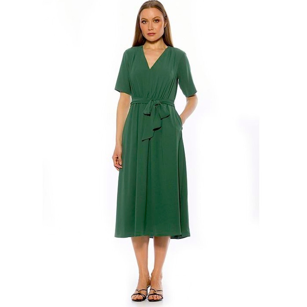 Alexia Admor Green Fit and Flare Belted Dress size 2 NWT